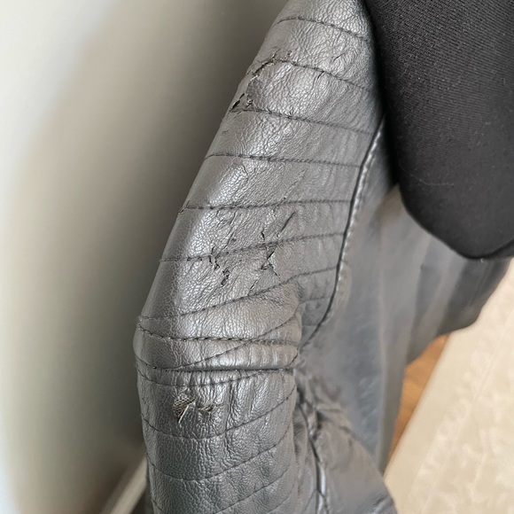 Men’s Urban Republic Leather Faux with Hoodies size S - Picture 5 of 7